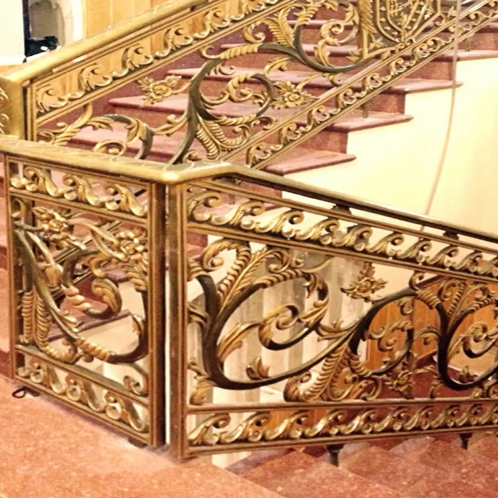 CẦU THANG NHÔM ĐÚC CT01HMVG