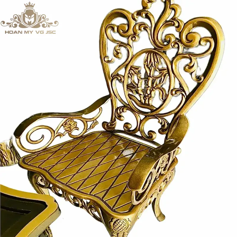 Bàn ghế và phụ kiện khác