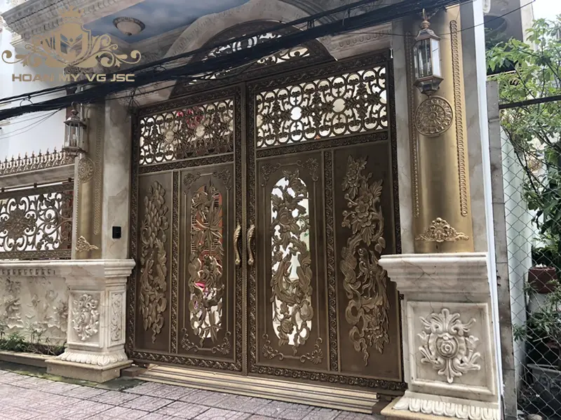 cổng biệt thự cổ điển