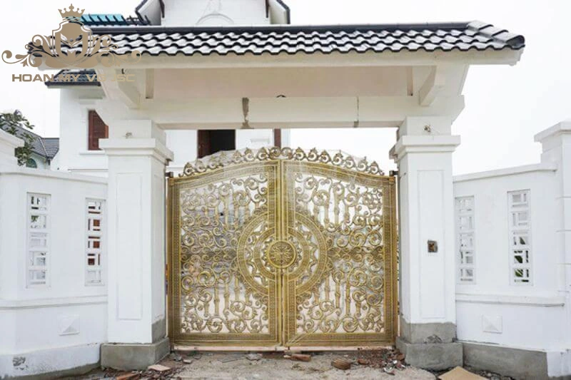cổng biệt thự cổ điển