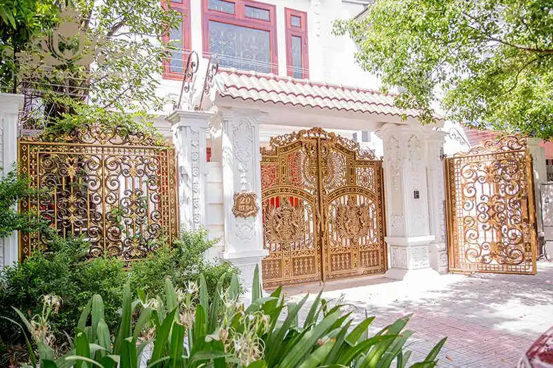 cổng biệt thự cổ điển