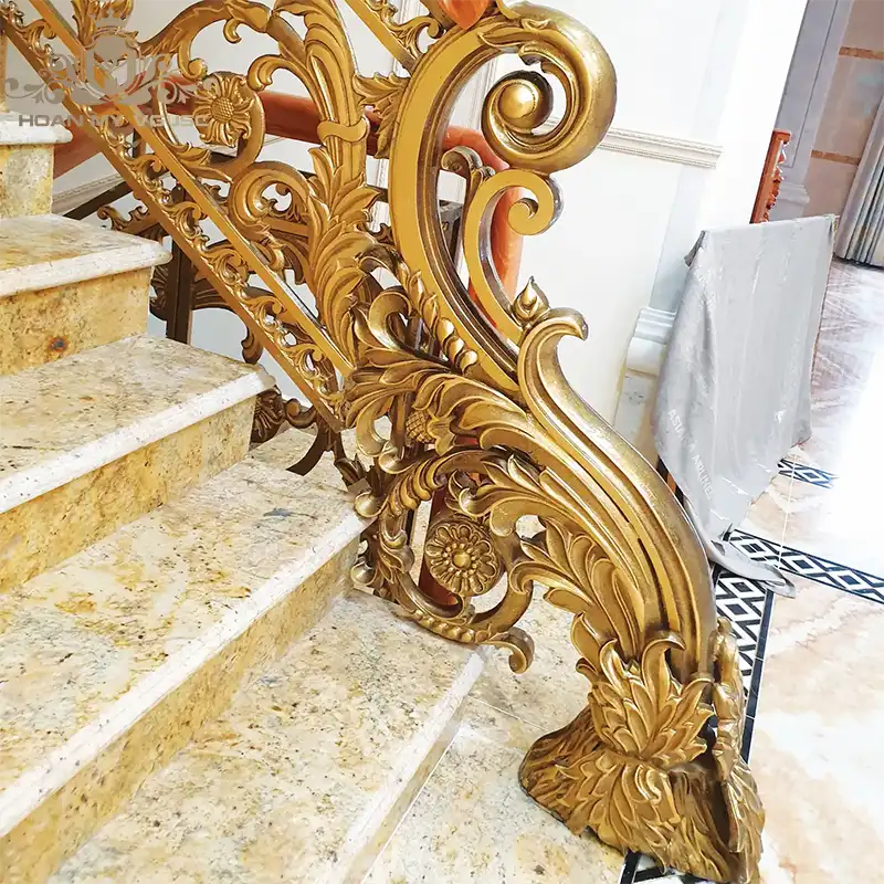 trụ cầu thang nhôm đúc